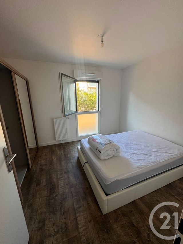 Appartement T2 à louer - 2 pièces - 42.8 m2 - VILLENAVE D ORNON - 33 - AQUITAINE - Century 21 Talent Immobilier