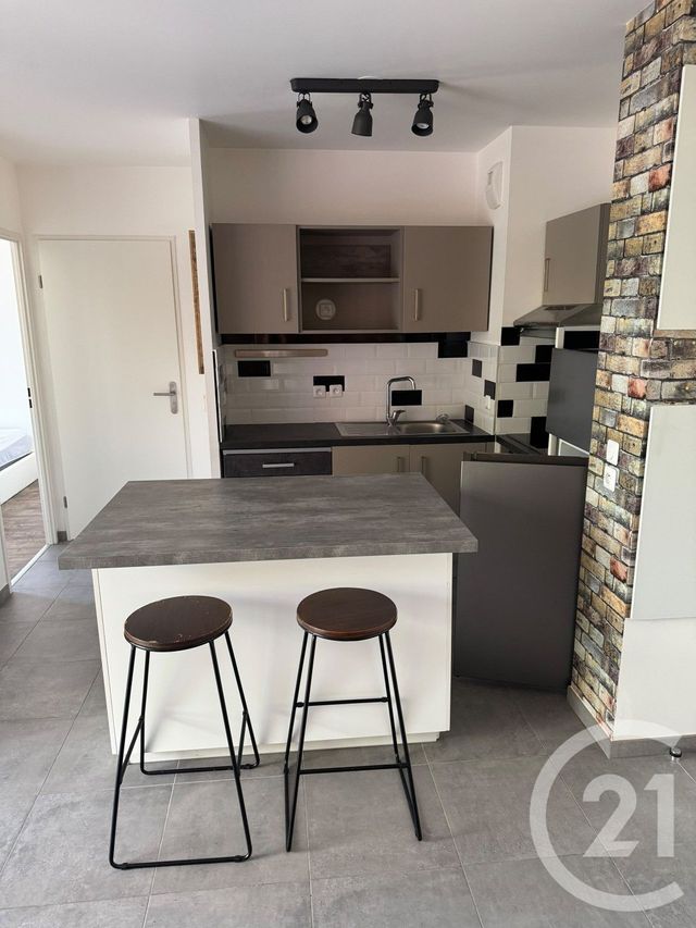 Appartement T2 à louer - 2 pièces - 42.8 m2 - VILLENAVE D ORNON - 33 - AQUITAINE - Century 21 Talent Immobilier