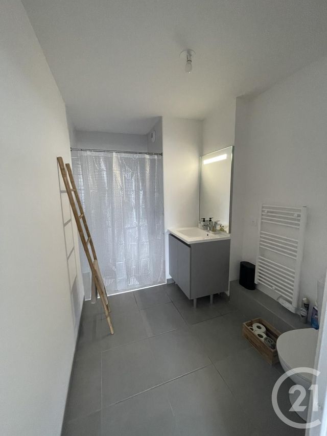 Appartement T3 à louer - 3 pièces - 62.6 m2 - BORDEAUX - 33 - AQUITAINE - Century 21 Talent Immobilier