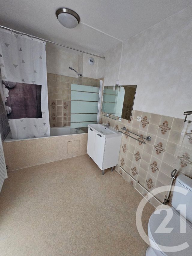 Appartement F1 à louer - 1 pièce - 25.39 m2 - GRADIGNAN - 33 - AQUITAINE - Century 21 Talent Immobilier