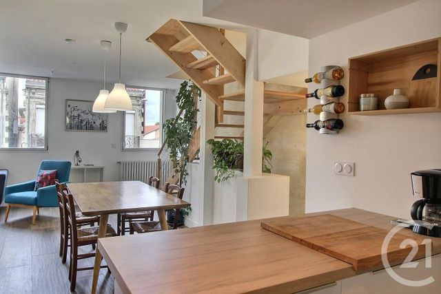 Appartement Duplex à louer - 3 pièces - 80.23 m2 - TALENCE - 33 - AQUITAINE - Century 21 Talent Immobilier