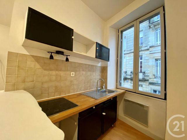 Appartement F2 à louer - 2 pièces - 45.29 m2 - BORDEAUX - 33 - AQUITAINE - Century 21 Talent Immobilier