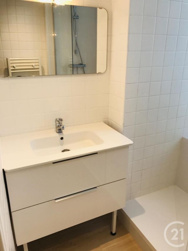 Appartement T3 à louer - 3 pièces - 58.01 m2 - BORDEAUX - 33 - AQUITAINE - Century 21 Talent Immobilier