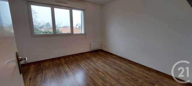 Appartement T4 à louer - 4 pièces - 90.99 m2 - VILLENAVE D ORNON - 33 - AQUITAINE - Century 21 Talent Immobilier