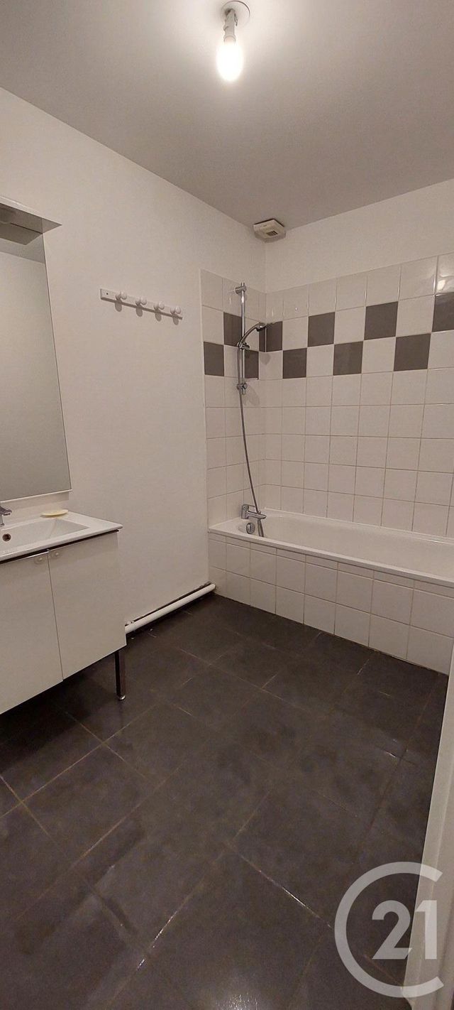 Appartement T4 à louer - 4 pièces - 90.99 m2 - VILLENAVE D ORNON - 33 - AQUITAINE - Century 21 Talent Immobilier